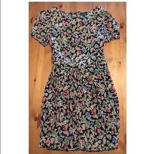 Super cute Topshop floral print dress